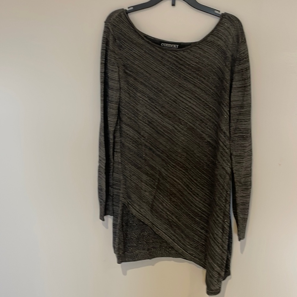Nice long sleeve sparkly blouse